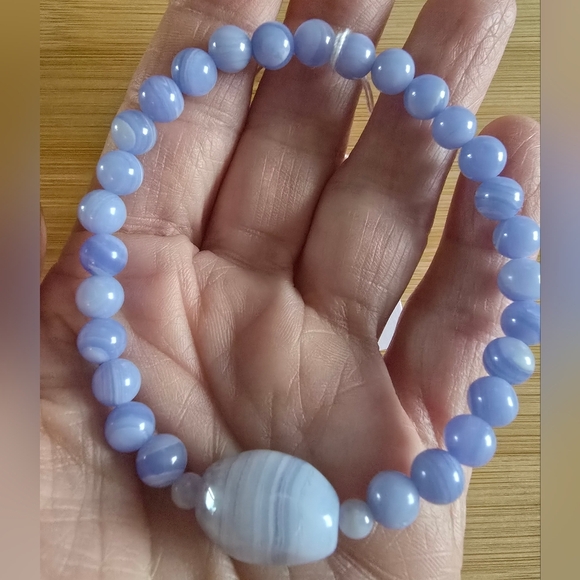 Blue Lace Agate Stone And 6mm Blue Lace Agate Beaded Bracelet - Picture 7 of 9